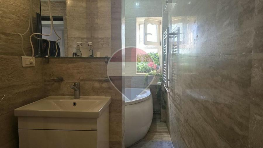 Apartament cu 3 camere decomandat, mobilat în Unirii