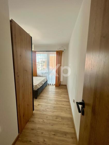 Apartament cu 2 camere decomandat, mobilat în Tractorul