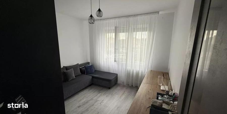 Apartament cu 3 camere decomandat în Alexandru cel Bun