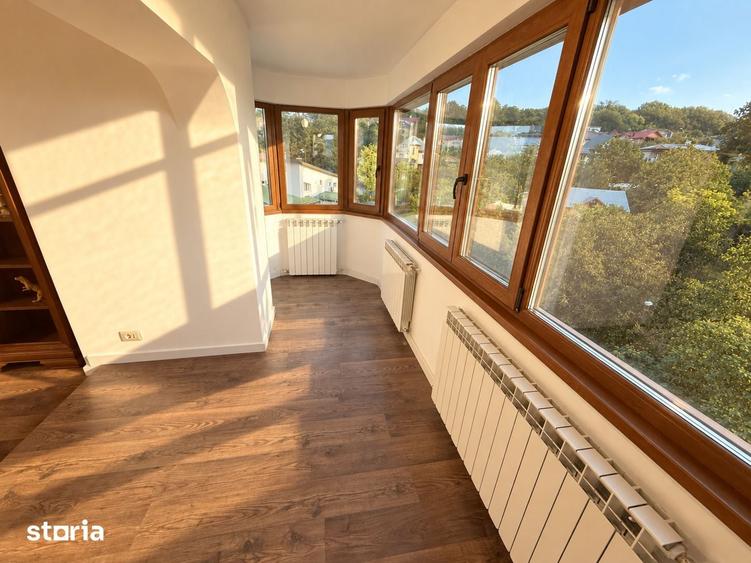 Apartament cu 4 camere în Păcurari