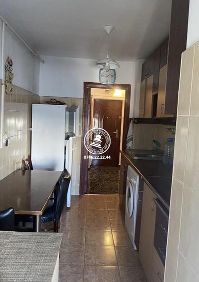 Apartament cu 2 camere decomandat în Nicolina
