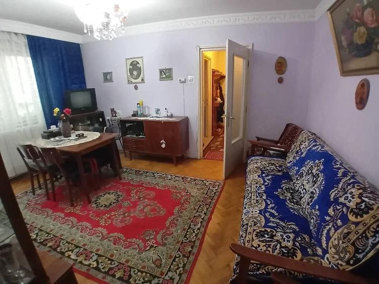 Apartament cu 2 camere semidecomandat în Precista