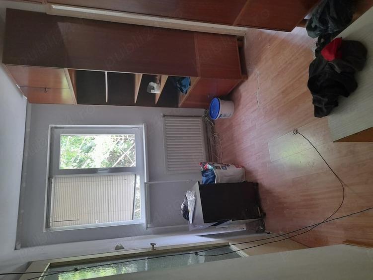 Apartament cu 3 camere nedecomandat în Rahova