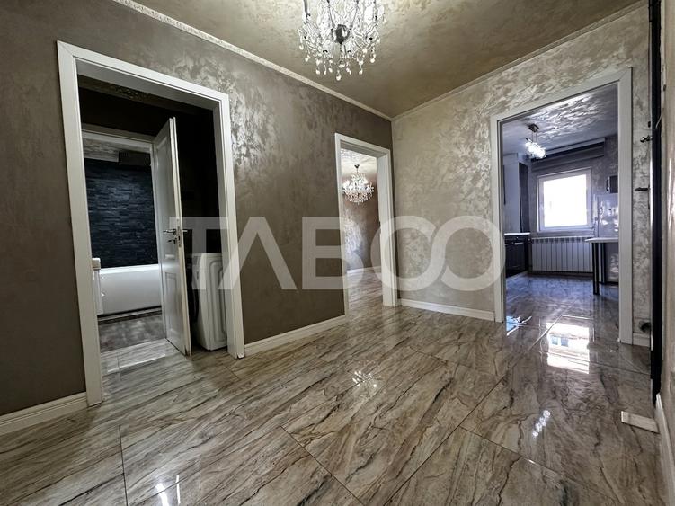 Apartament cu 4 camere decomandat, mobilat în Ștrand