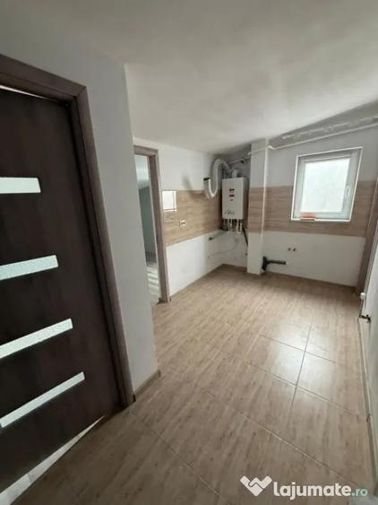 Apartament cu 4 camere decomandat în 1 Mai