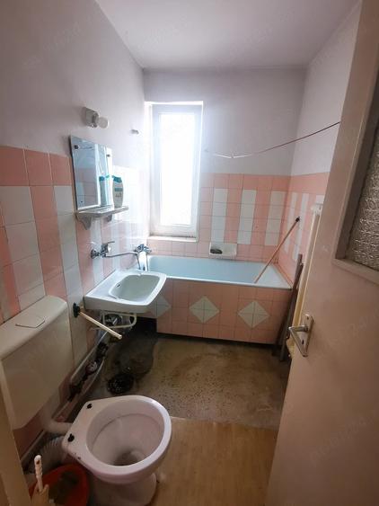 Apartament cu 2 camere decomandat în P-ța Mihai Viteazul