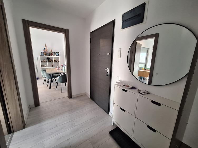 Apartament cu 4 camere în Politehnica