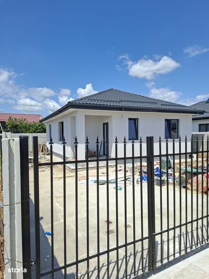 Casă cu 2 camere în Bariera Vâlcii