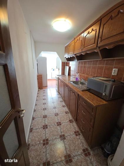 Apartament cu 3 camere decomandat în Burdea