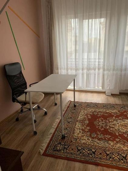 Apartament cu 3 camere decomandat în Armeneasca