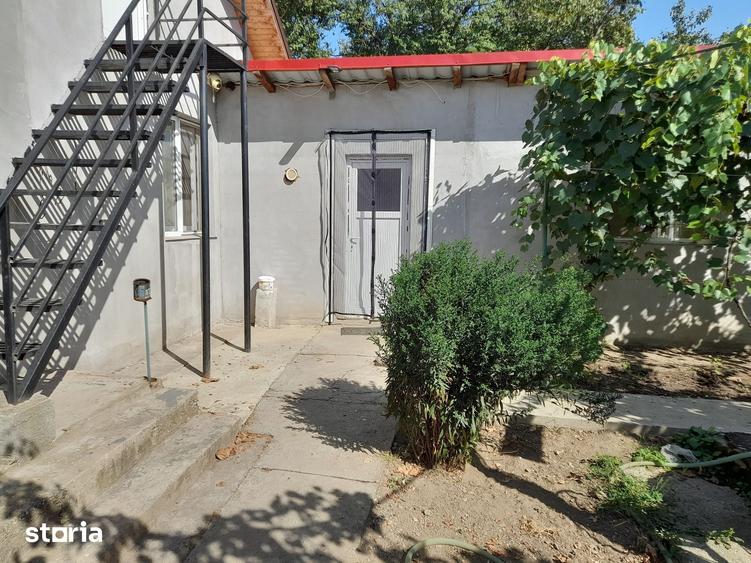 Casă cu 3 camere cu Teren 1000 Mp în Robănești