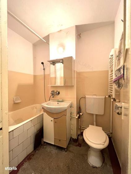 Apartament cu 2 camere semidecomandat în Sârbi