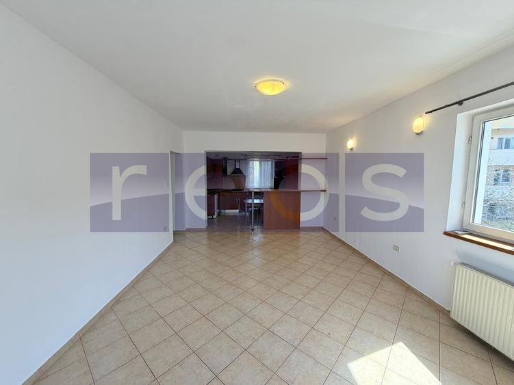 Apartament cu 4 camere în Șoseaua Nordului