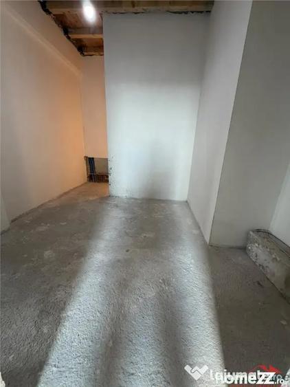 Casă cu 4 camere cu Teren 250 Mp în Vânători