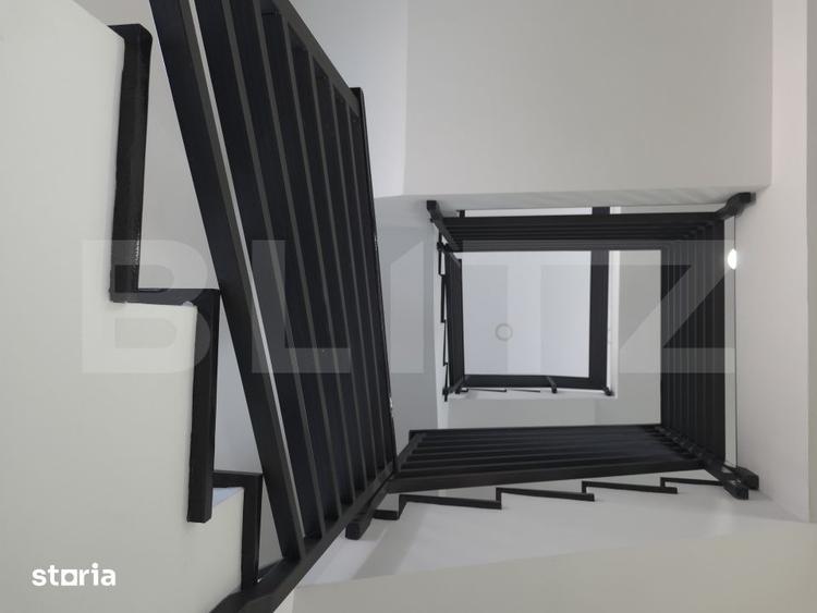 Casă cu 6 camere cu Teren 1304 Mp în Ulmi
