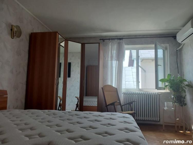 Casă cu 6 camere cu Teren 420 Mp în Pucioasa