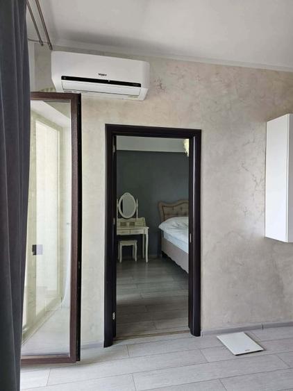 Apartament cu 3 camere decomandat, mobilat în Central