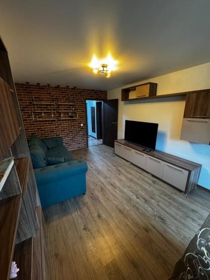Apartament cu 2 camere decomandat, mobilat în Micro 17
