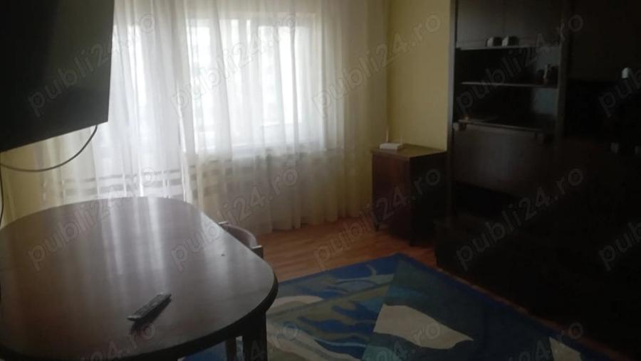 Apartament cu 2 camere decomandat în Precista