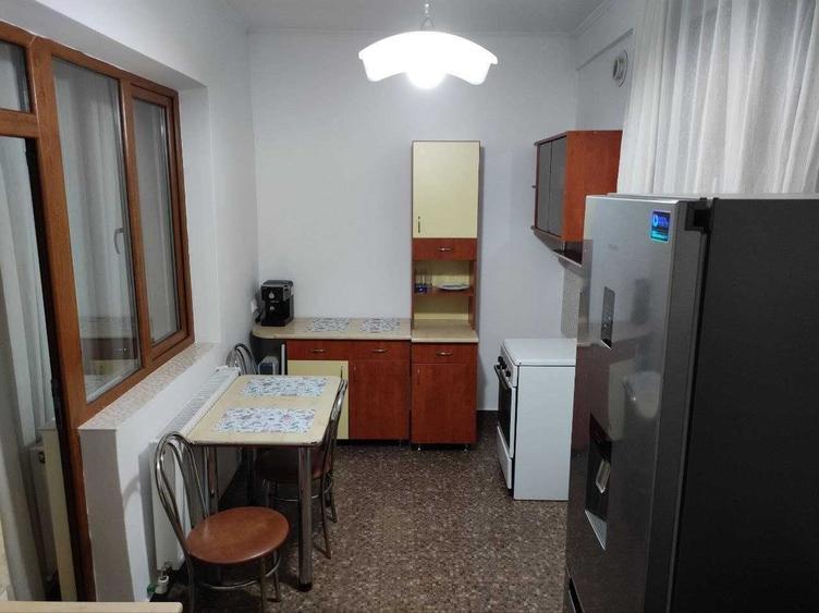 Garsonieră decomandată în Gruia