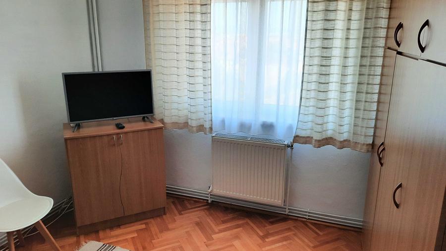 Apartament cu 3 camere decomandat în Terezian