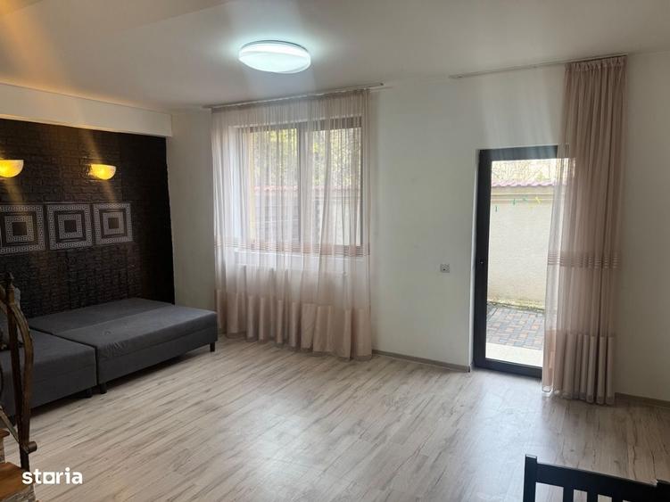 Casă cu 3 camere în Prelungirea Ghencea