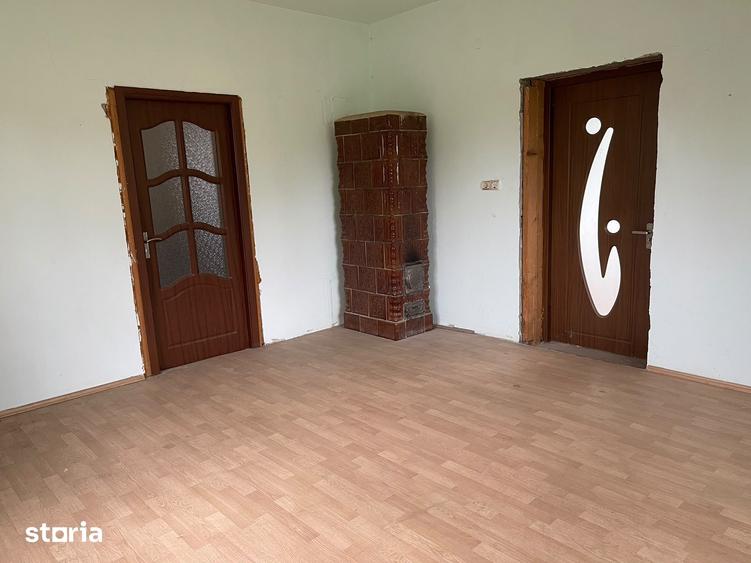 Casă cu 2 camere cu Canalizare în Tomnatic
