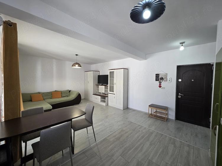 Apartament cu 2 camere semidecomandat, mobilat în Giroc