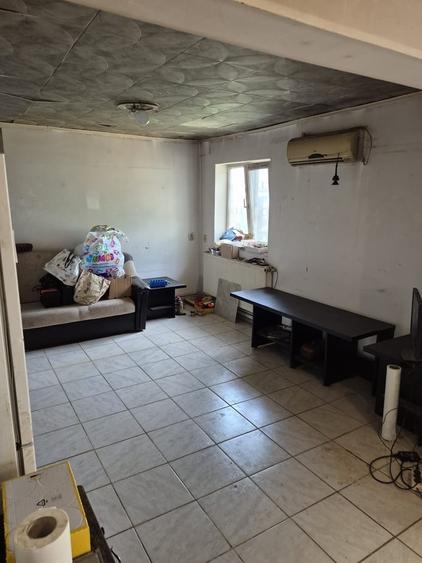 Casă cu 3 camere cu Teren 1065 Mp în Domnești