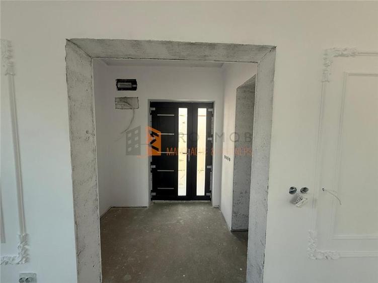 Casă individuală cu 4 camere cu Teren 550 Mp în Pleșești (Berca)