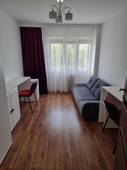 Apartament cu 3 camere decomandat în Cotroceni