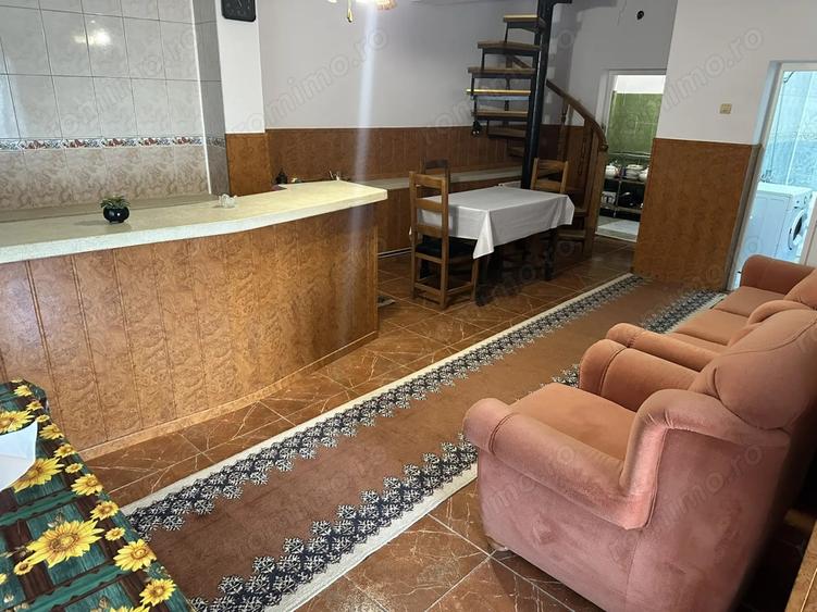 Casă cu 4 camere în Central