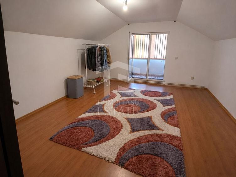 Casă individuală cu 4 camere cu Canalizare în Valu lui Traian