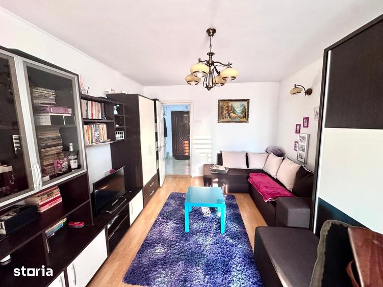 Apartament cu 3 camere decomandat în Orizont