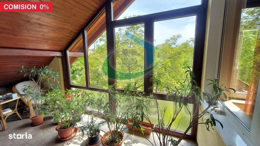 Casă cu 4 camere cu Teren 1855 Mp în Central