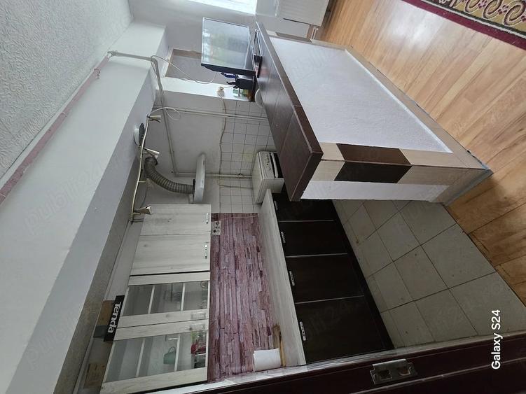 Apartament cu 2 camere decomandat în Remetea Mare