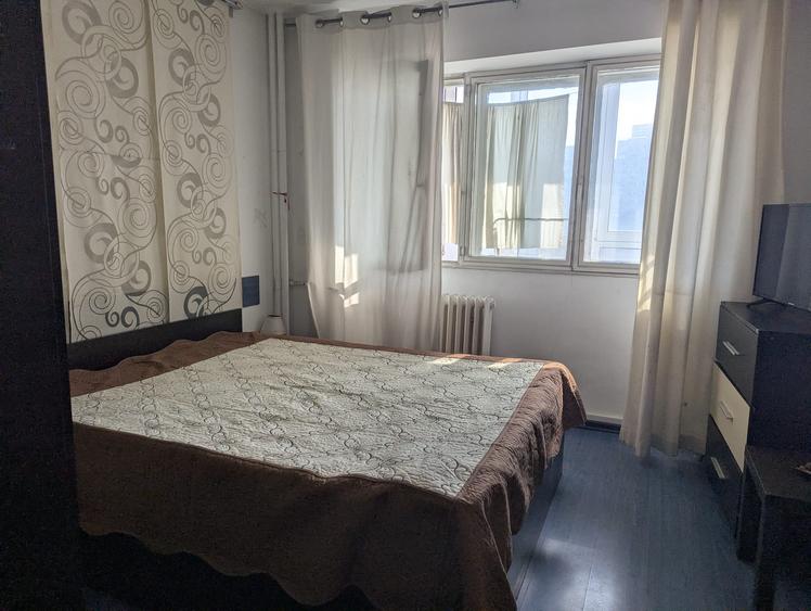 Apartament cu 4 camere decomandat, mobilat în Obor