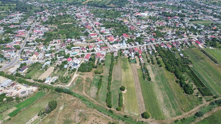 Teren Construcții intravilan de 4699 mp, în Milcovul