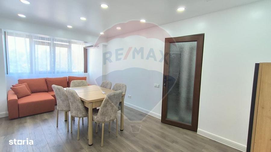 Apartament cu 3 camere semidecomandat în Sârbi