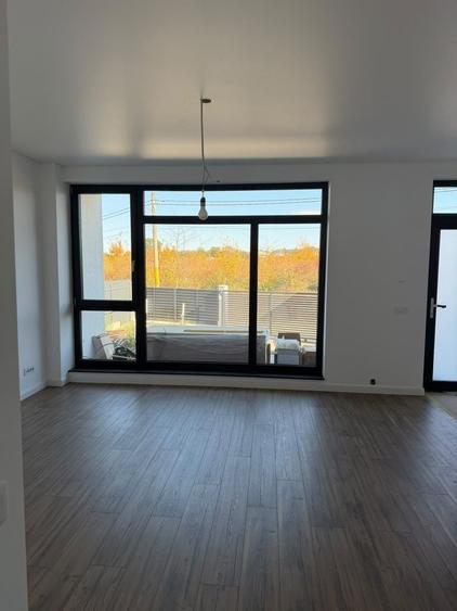 Casă cu 3 camere în Hlincea