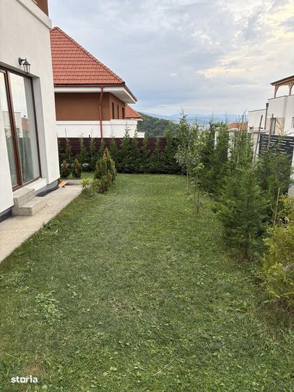 Casă cu 4 camere în Florești