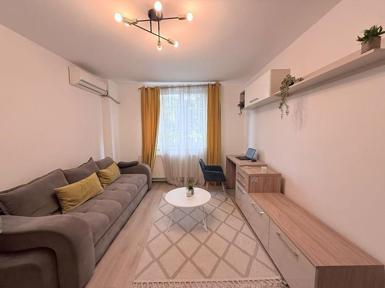 Apartament cu 2 camere semidecomandat, mobilat în Gara de Nord
