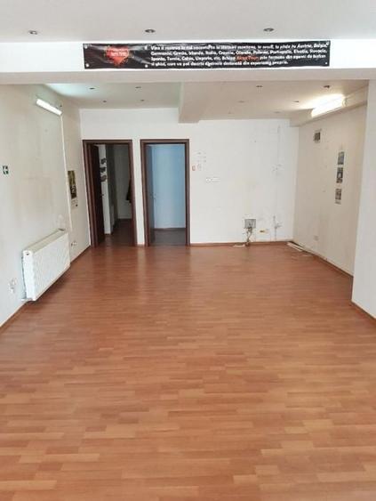 Spațiu comercial, de 56 mp, în Trocadero
