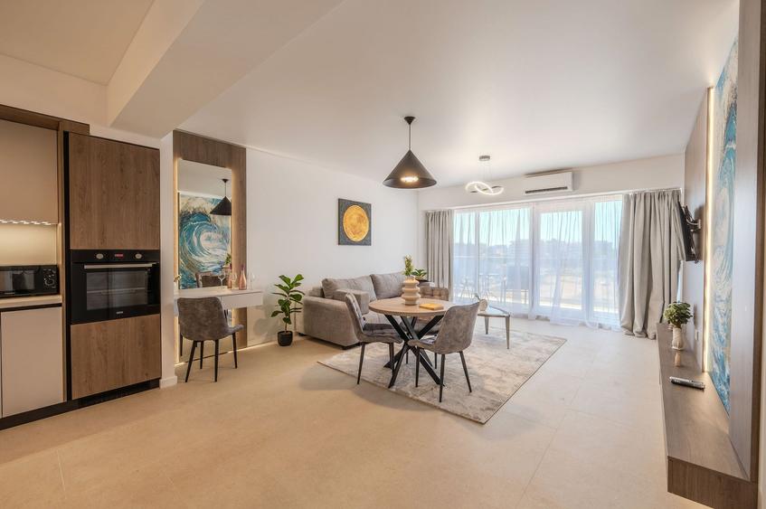 Apartament cu 2 camere decomandat în Mamaia-Sat