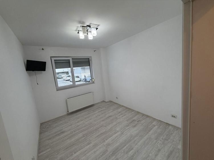Apartament cu 3 camere decomandat în Chiajna