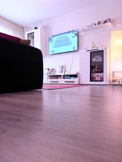 Apartament cu 3 camere decomandat, mobilat în Drumul Taberei
