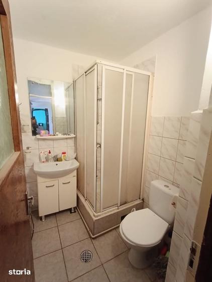 Apartament cu 4 camere decomandat în Micălaca
