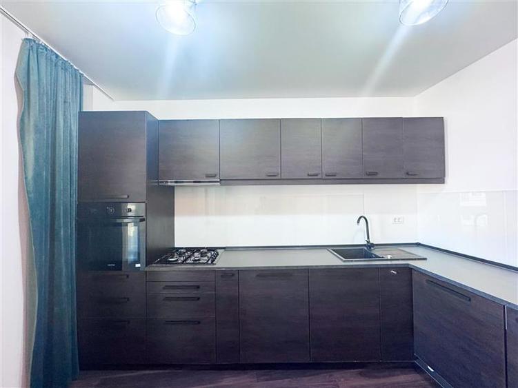 Apartament cu 3 camere semidecomandat, mobilat în Herăstrău