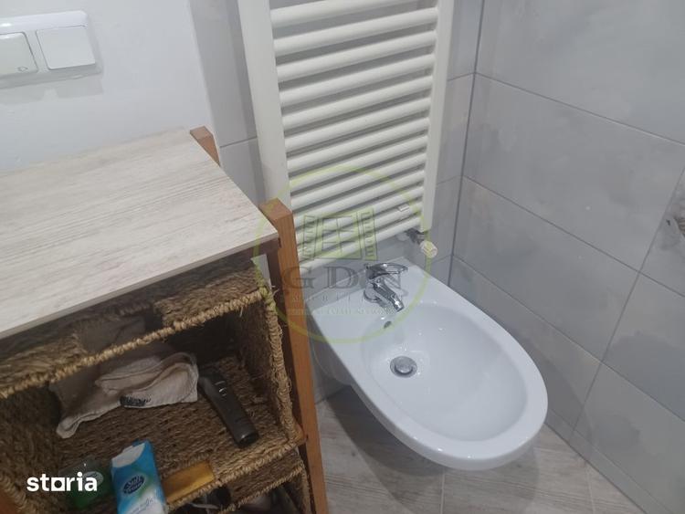 Apartament cu 2 camere decomandat, mobilat în Hărmanului