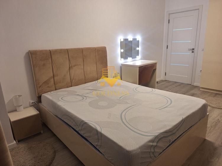 Apartament cu 3 camere semidecomandat, mobilat în Zorilor